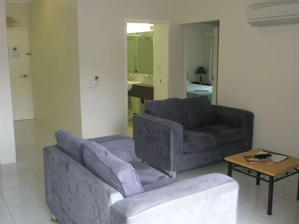 Tradewinds Mcleod Holiday Apartments Cairns