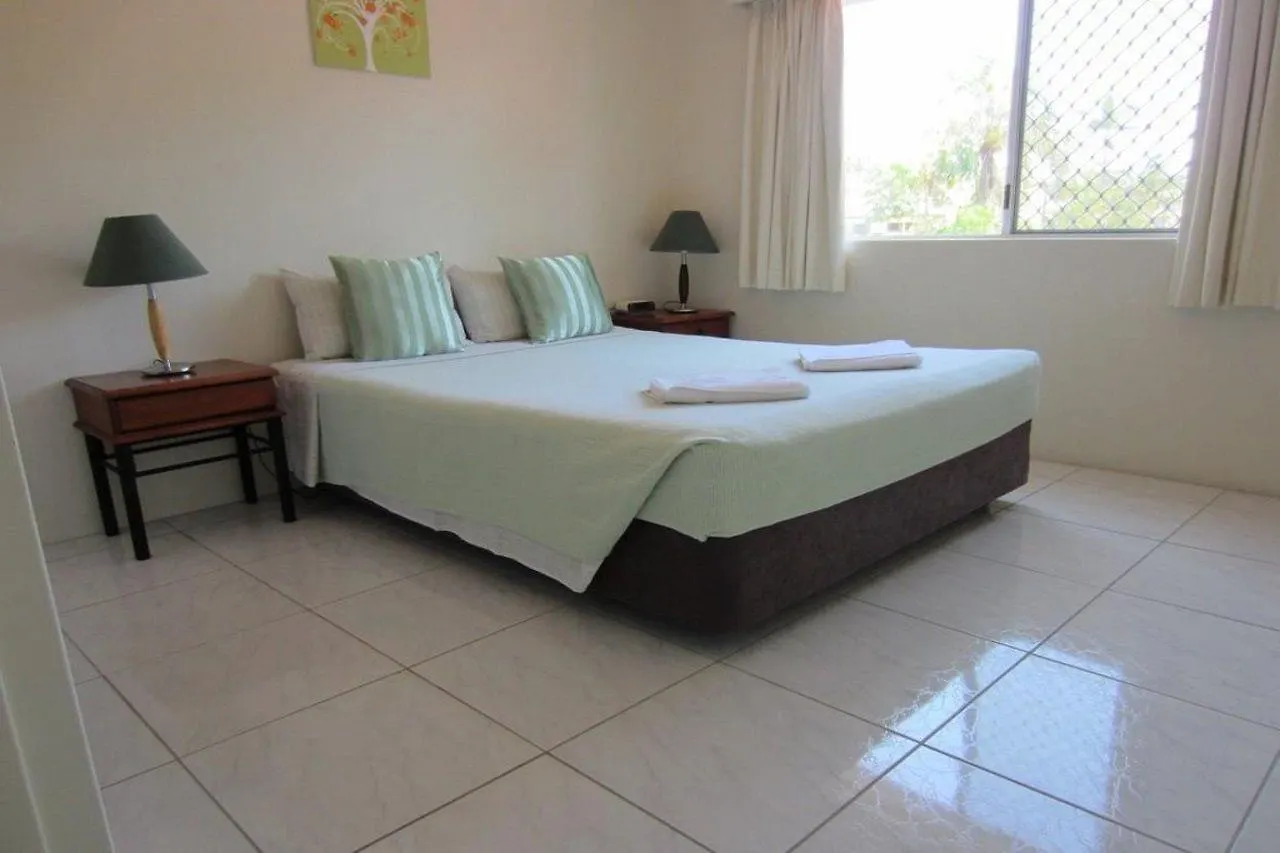 Tradewinds Mcleod Holiday Apartments Cairns Aparthotel